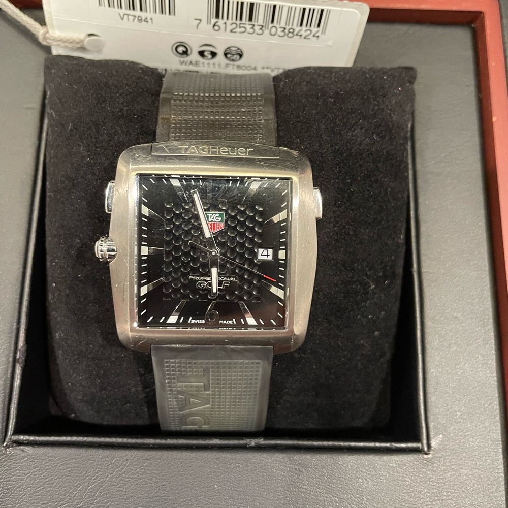 TAGHEUR Authentic professional golf Tiger Woods Silver watch